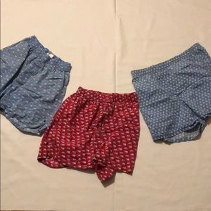 Small vineyard vines boxer briefs